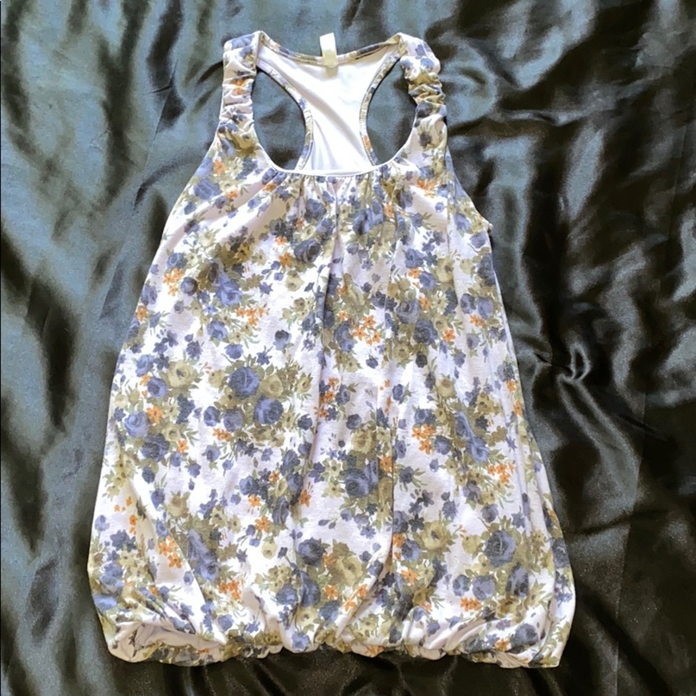 🌻3/$15🌻 Stretchy Floral Tank
